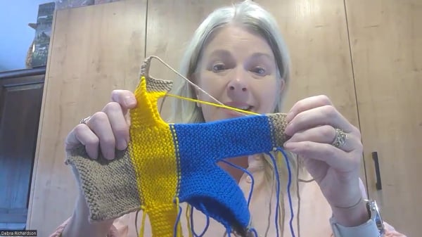 Yuri Bear - How to sew up ends-thumb-1