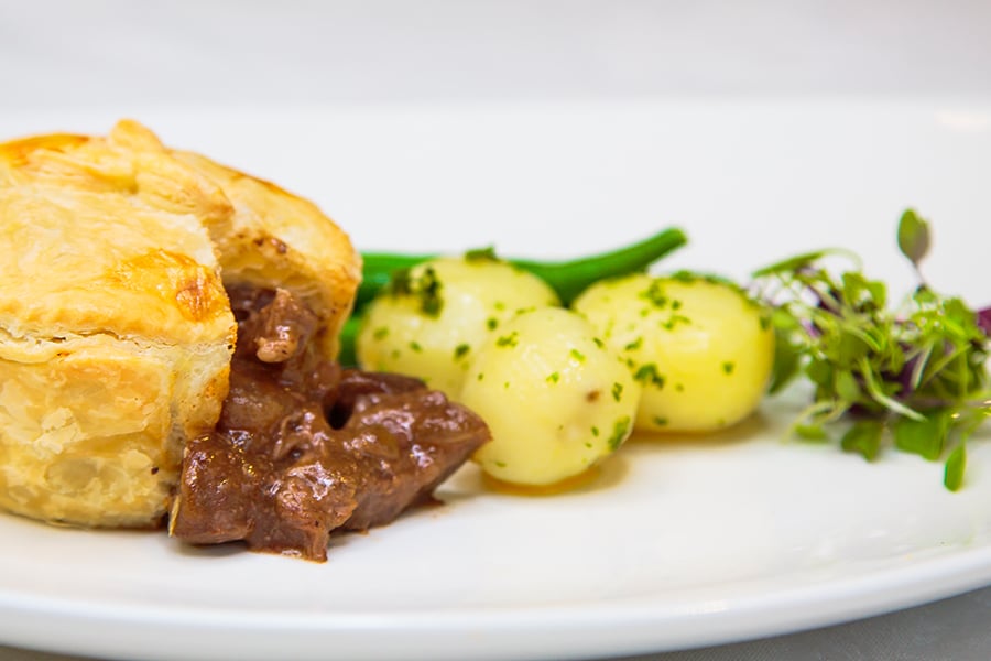 Delicious meals for assisted living residents