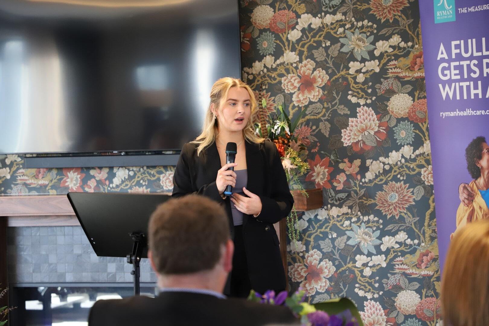 IMG_1231 (Large)-min