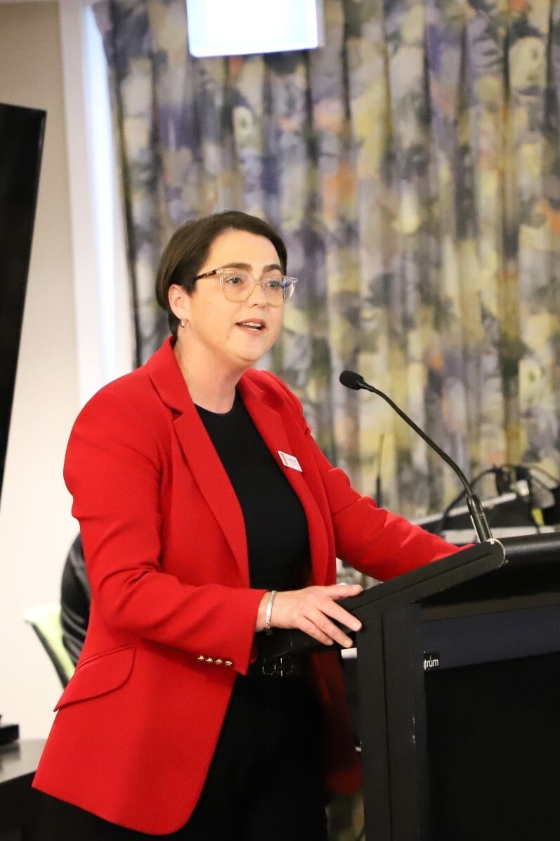 IMG_5859 (1) (Large)-min crop