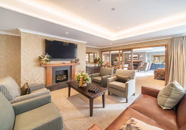 10 - Ryman Health - JWA - Serviced Lounge 640x450